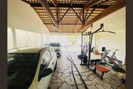 Casa à venda com 400m², 5 quartos e 8 vagas