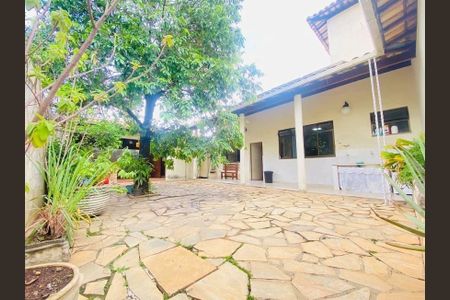 Casa à venda com 400m², 5 quartos e 8 vagas