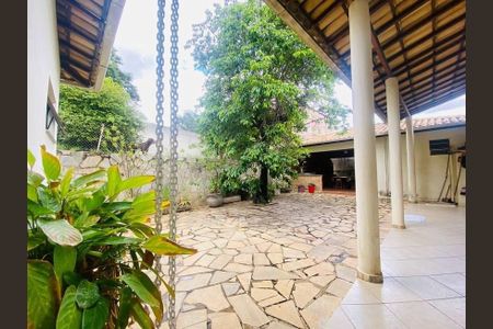 Casa à venda com 400m², 5 quartos e 8 vagas