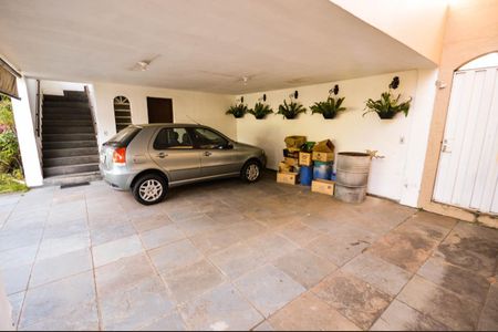 Casa à venda com 233m², 3 quartos e 4 vagas