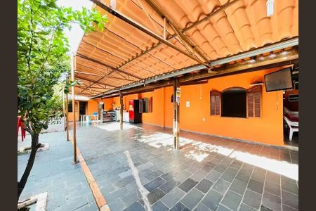 Casa à venda com 308m², 3 quartos e 8 vagas