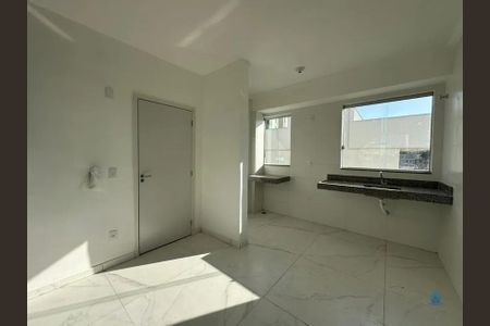 Apartamento à venda com 3 quartos, 58m² em Vila Cloris, Belo Horizonte