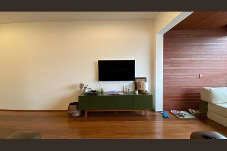 Apartamento à venda com 2 quartos, 60m² em Vila Madalena, São Paulo