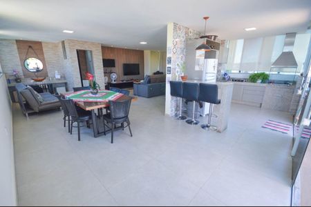 Apartamento à venda com 178m², 3 quartos e 3 vagas