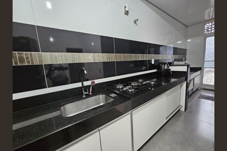 Casa à venda com 139m², 3 quartos e 2 vagas