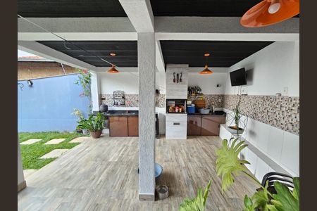 Casa à venda com 139m², 3 quartos e 2 vagas