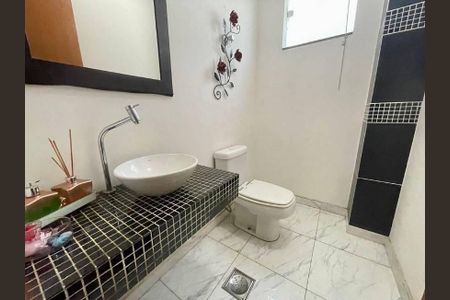 Casa à venda com 5 quartos, 498m² em Santa Rosa, Belo Horizonte