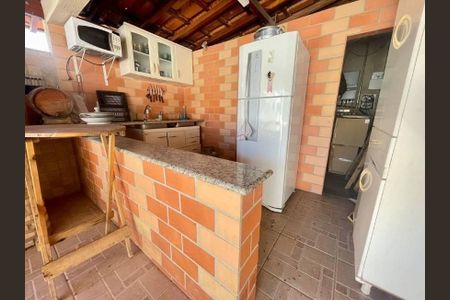 Casa à venda com 498m², 5 quartos e 6 vagas