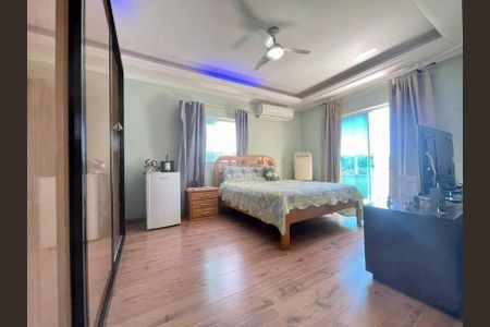 Casa à venda com 498m², 5 quartos e 6 vagas