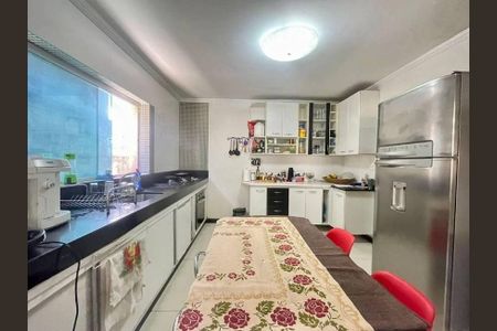 Casa à venda com 498m², 5 quartos e 6 vagas