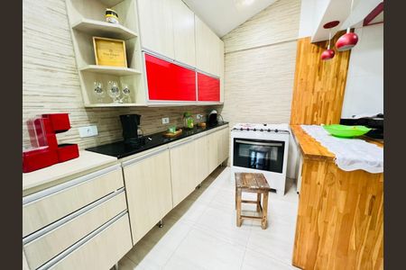 Casa à venda com 180m², 3 quartos e 2 vagas