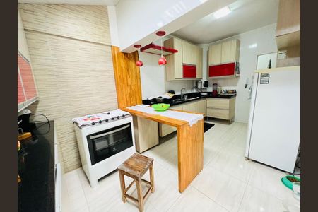 Casa à venda com 180m², 3 quartos e 2 vagas