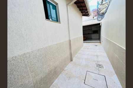 Casa à venda com 180m², 3 quartos e 2 vagas