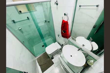 Casa à venda com 180m², 3 quartos e 2 vagas