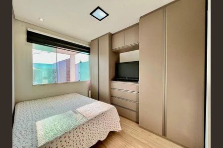 Casa à venda com 3 quartos, 251m² em Planalto, Belo Horizonte