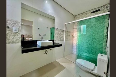 Casa à venda com 3 quartos, 251m² em Planalto, Belo Horizonte