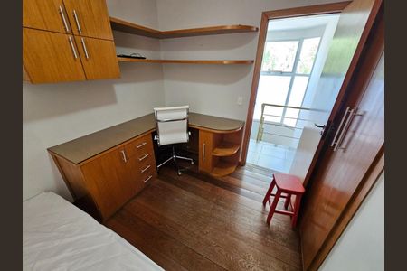 Casa à venda com 3 quartos, 211m² em Itapoã, Belo Horizonte