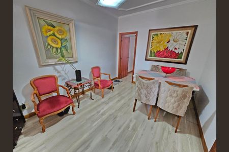 Casa à venda com 3 quartos, 180m² em Santa Monica, Belo Horizonte