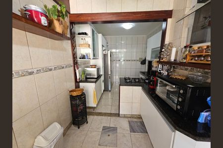 Casa à venda com 180m², 3 quartos e 2 vagas