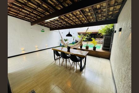 Casa à venda com 120m², 2 quartos e 4 vagas