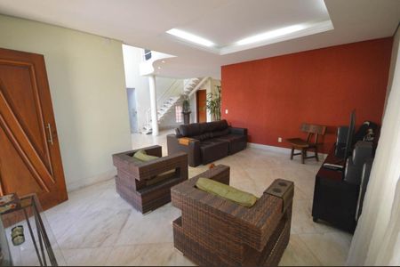 Casa de Condomínio à venda com 4 quartos, 389m² em Vale das Amendoeiras, Belo Horizonte