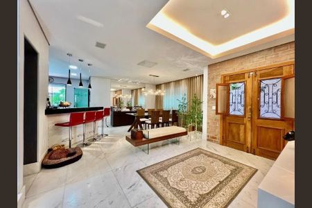 Casa à venda com 345m², 3 quartos e 4 vagas