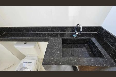 Apartamento à venda com 2 quartos, 55m² em Planalto, Belo Horizonte
