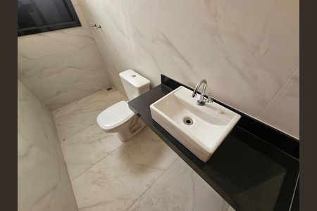 Casa à venda com 150m², 3 quartos e 2 vagas