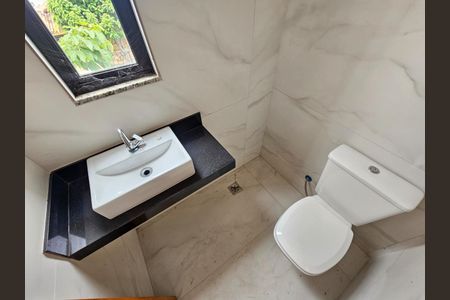 Casa à venda com 150m², 3 quartos e 2 vagas