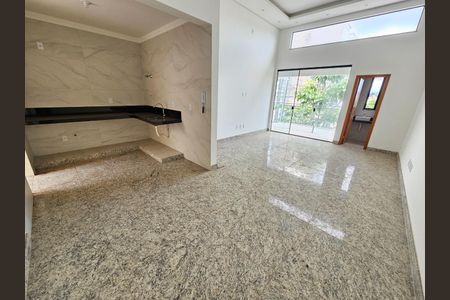 Casa à venda com 150m², 3 quartos e 2 vagas