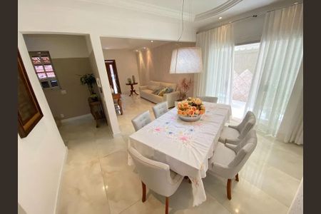 Casa à venda com 342m², 5 quartos e 4 vagas