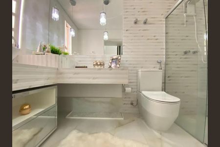 Casa à venda com 342m², 5 quartos e 4 vagas