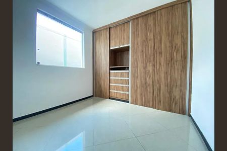 Casa à venda com 3 quartos, 115m² em Céu Azul, Belo Horizonte
