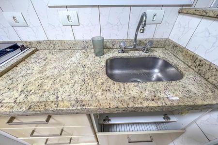 Apartamento à venda com 96m², 2 quartos e 1 vaga