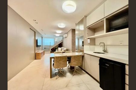 Apartamento à venda com 292m², 3 quartos e 4 vagas