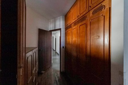 Casa à venda com 500m², 5 quartos e 4 vagasCloset da Suíte 1