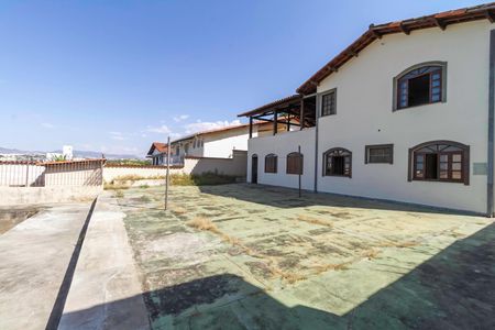 Casa à venda com 500m², 5 quartos e 4 vagasQuintal