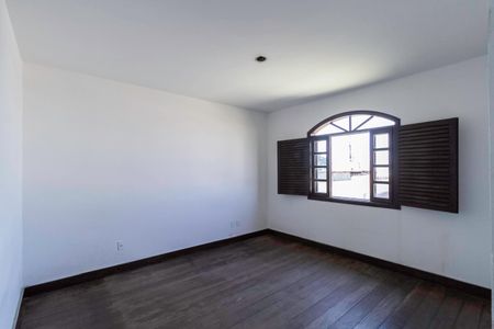 Casa à venda com 500m², 5 quartos e 4 vagasSuíte 1