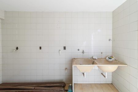 Casa à venda com 500m², 5 quartos e 4 vagasLavanderia