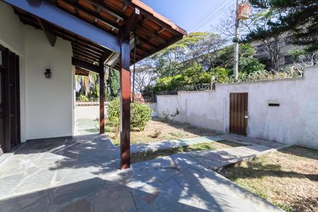 Casa à venda com 500m², 5 quartos e 4 vagasEntrada