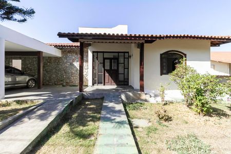 Casa à venda com 500m², 5 quartos e 4 vagasEntrada