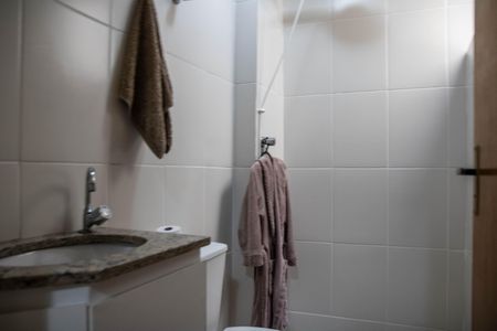 Apartamento à venda com 65m², 2 quartos e 1 vaga Apartamento à venda com 65m², 2 quartos e 1 vagaBanheiro da Suíte