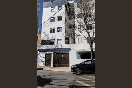 Apartamento à venda com 65m², 2 quartos e 1 vaga Apartamento à venda com 65m², 2 quartos e 1 vagaFachada