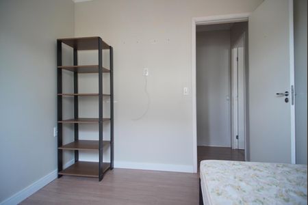 Quarto  de apartamento para alugar com 2 quartos, 85m² em Navegantes, Porto Alegre