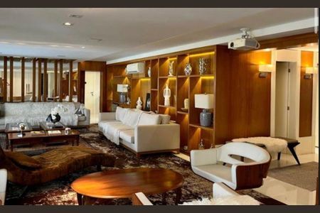 Apartamento à venda com 3 quartos, 335m² em Vila Uberabinha, São Paulo