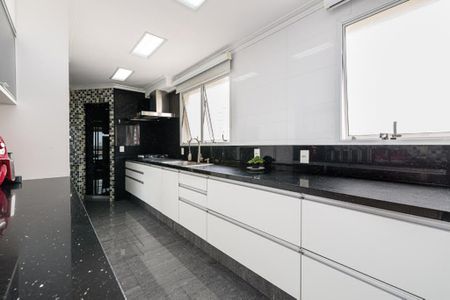 Apartamento à venda com 202m², 3 quartos e 4 vagas