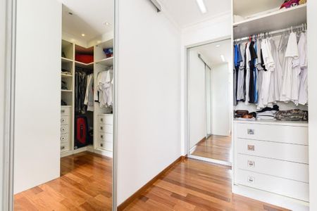 Apartamento à venda com 202m², 3 quartos e 4 vagas