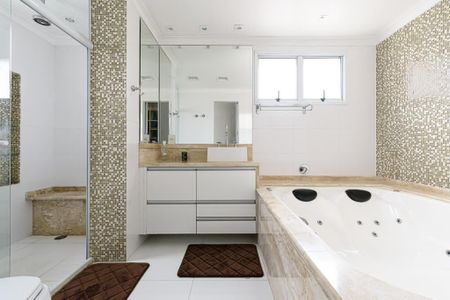 Apartamento à venda com 202m², 3 quartos e 4 vagas