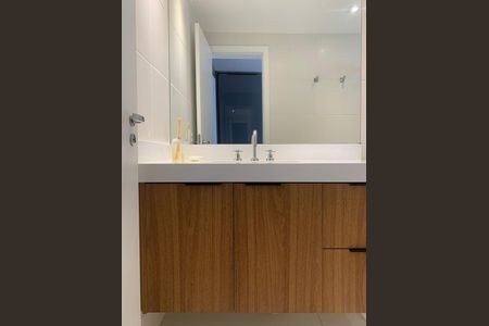 Apartamento à venda com 235m², 3 quartos e 3 vagas