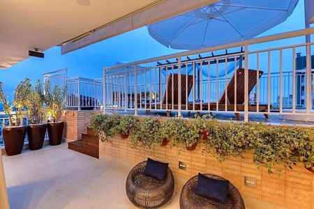 Apartamento à venda com 288m², 2 quartos e 3 vagas